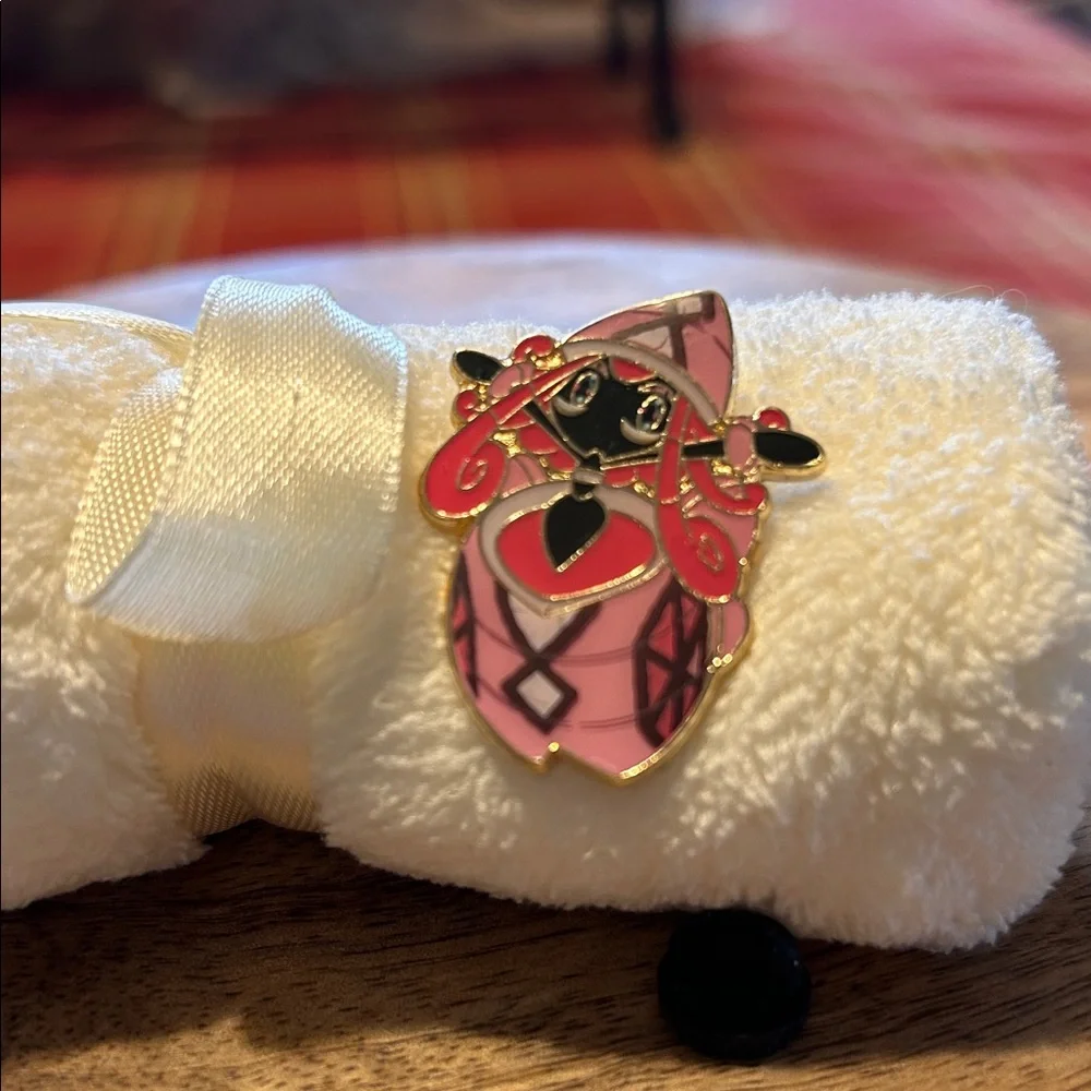 Pokemon Official 2017 Tapu Lele Enamel Lapel Pin New Never Used Collectible Pin